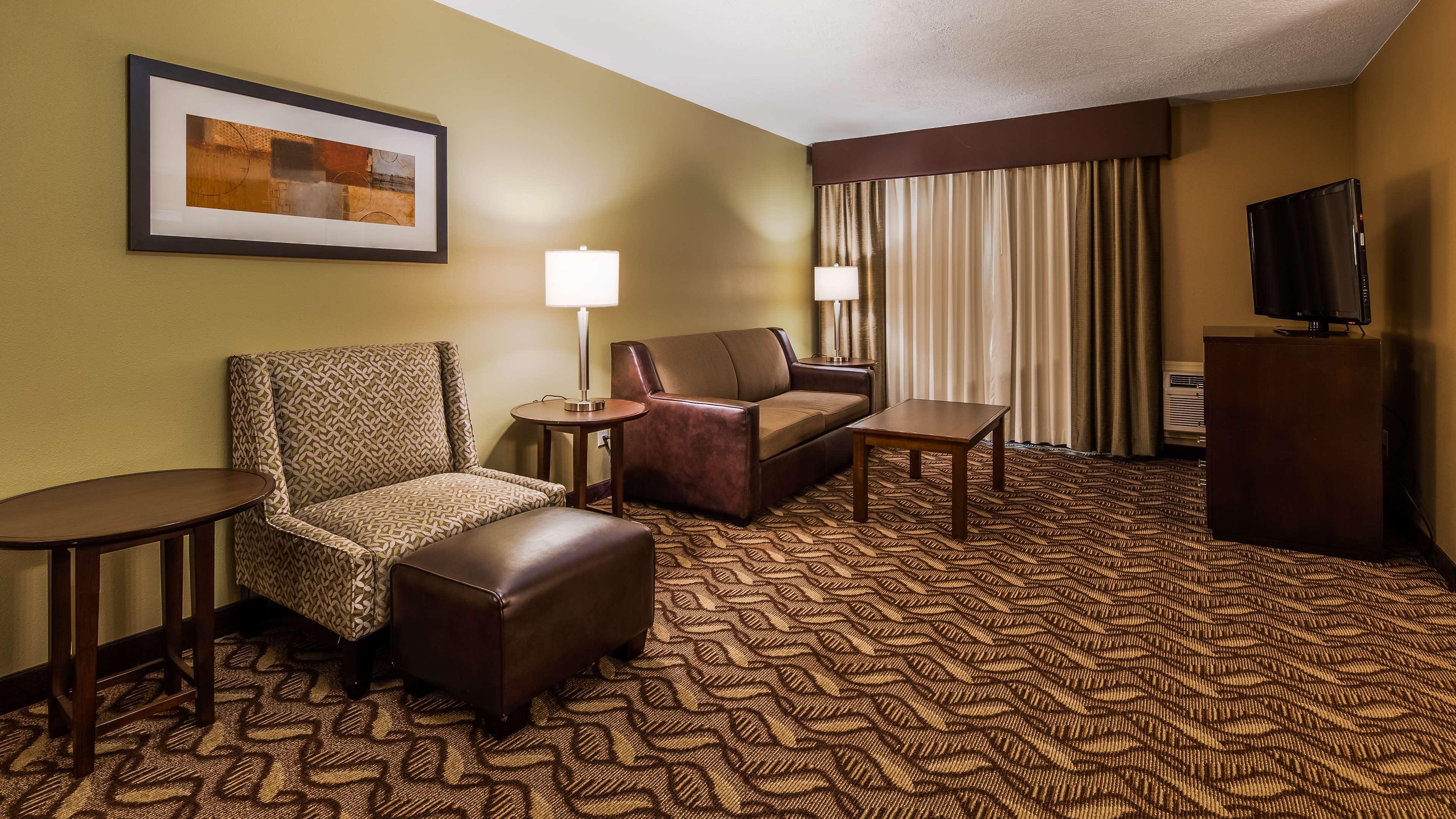 Best Western Plus Grand Manor Inn Спрингфийлд Екстериор снимка