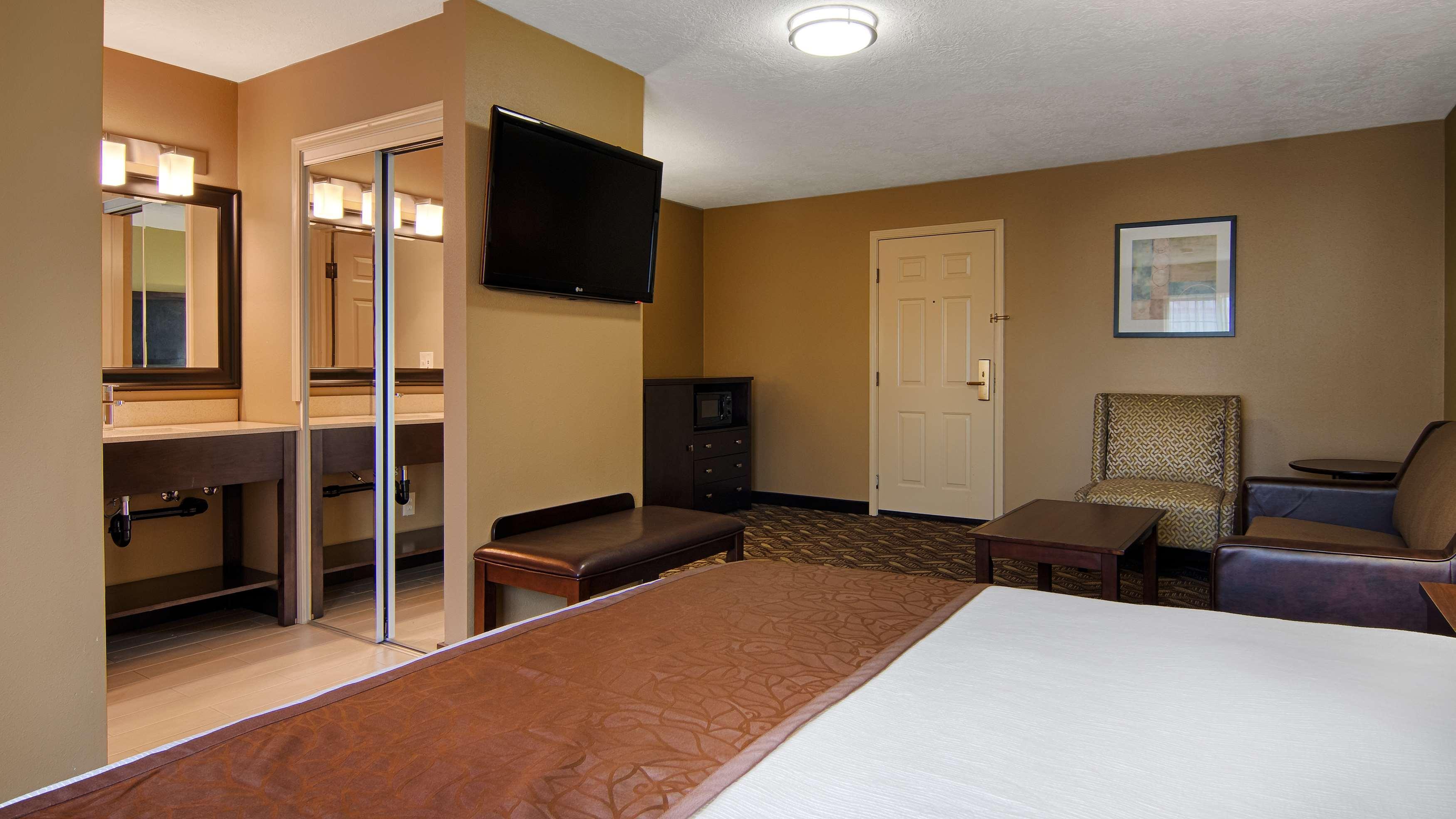 Best Western Plus Grand Manor Inn Спрингфийлд Екстериор снимка