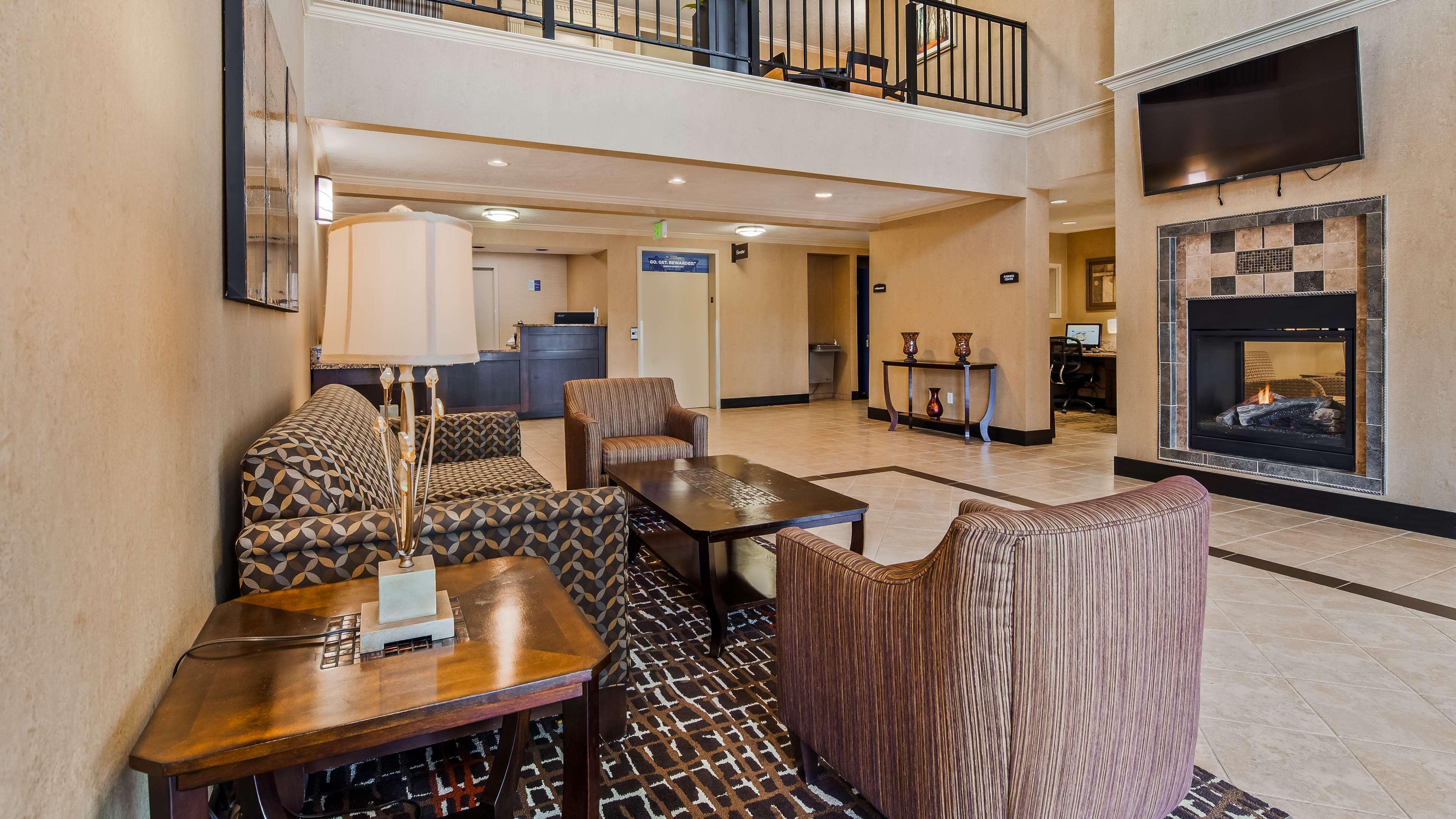 Best Western Plus Grand Manor Inn Спрингфийлд Екстериор снимка