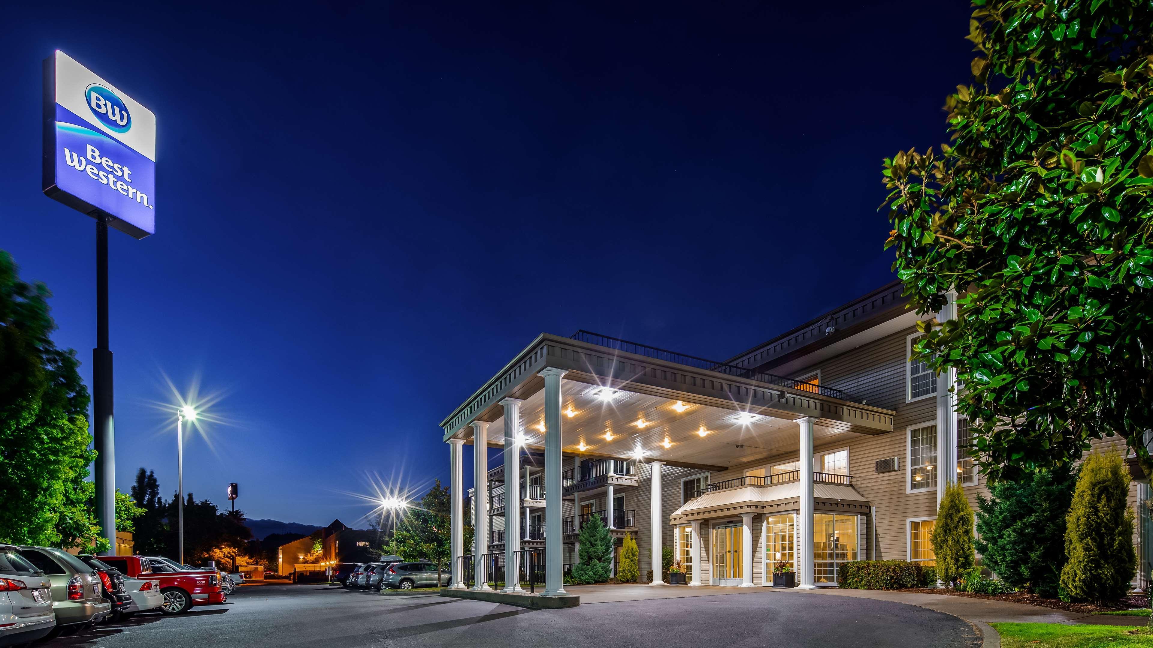 Best Western Plus Grand Manor Inn Спрингфийлд Екстериор снимка