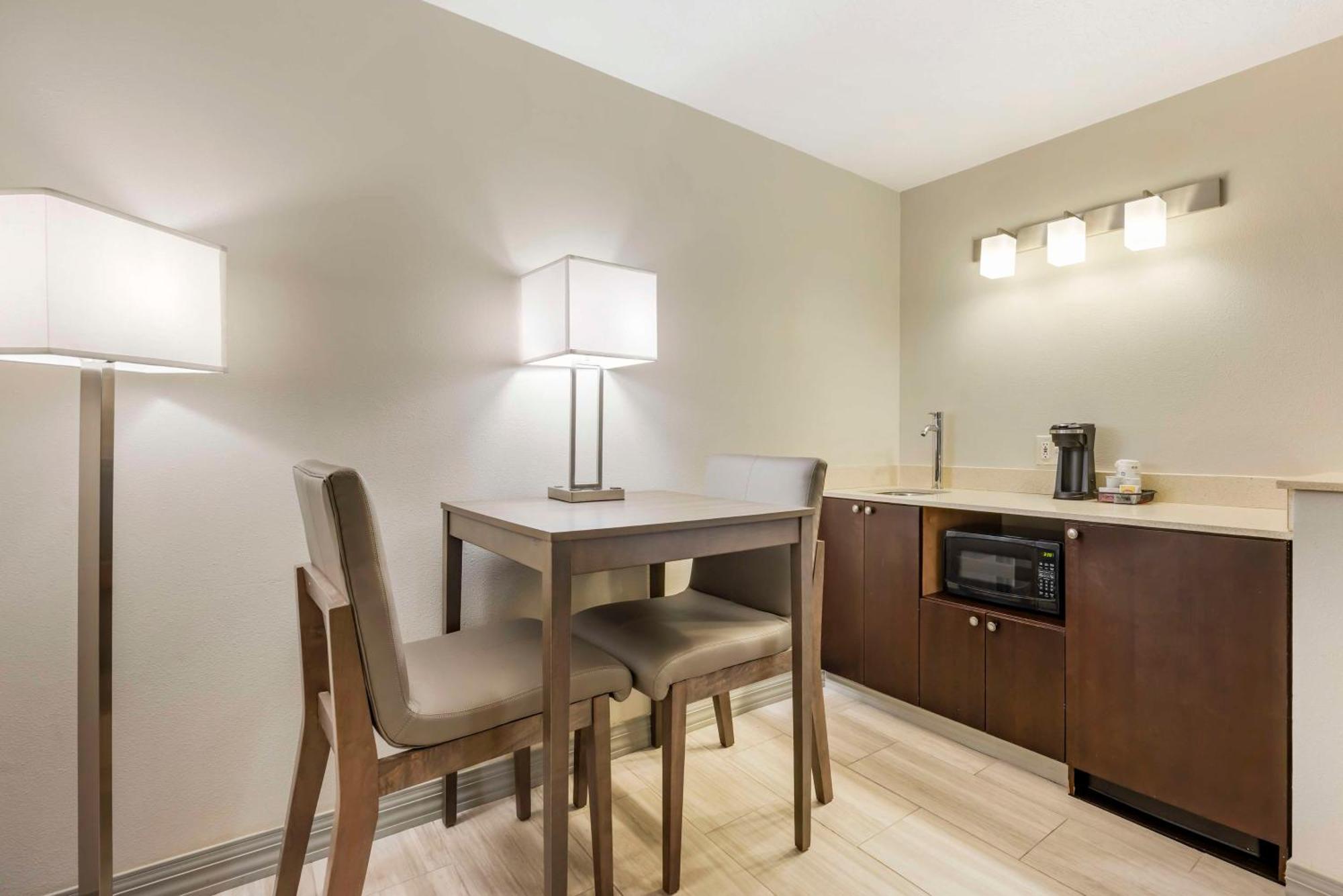 Best Western Plus Grand Manor Inn Спрингфийлд Екстериор снимка