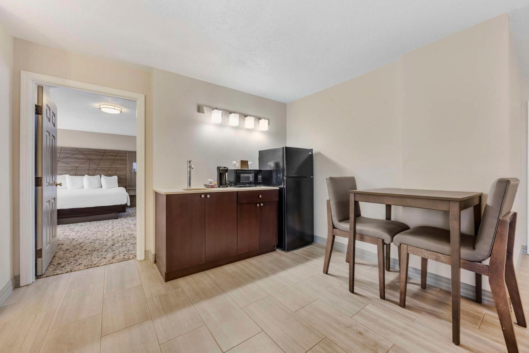 Best Western Plus Grand Manor Inn Спрингфийлд Екстериор снимка