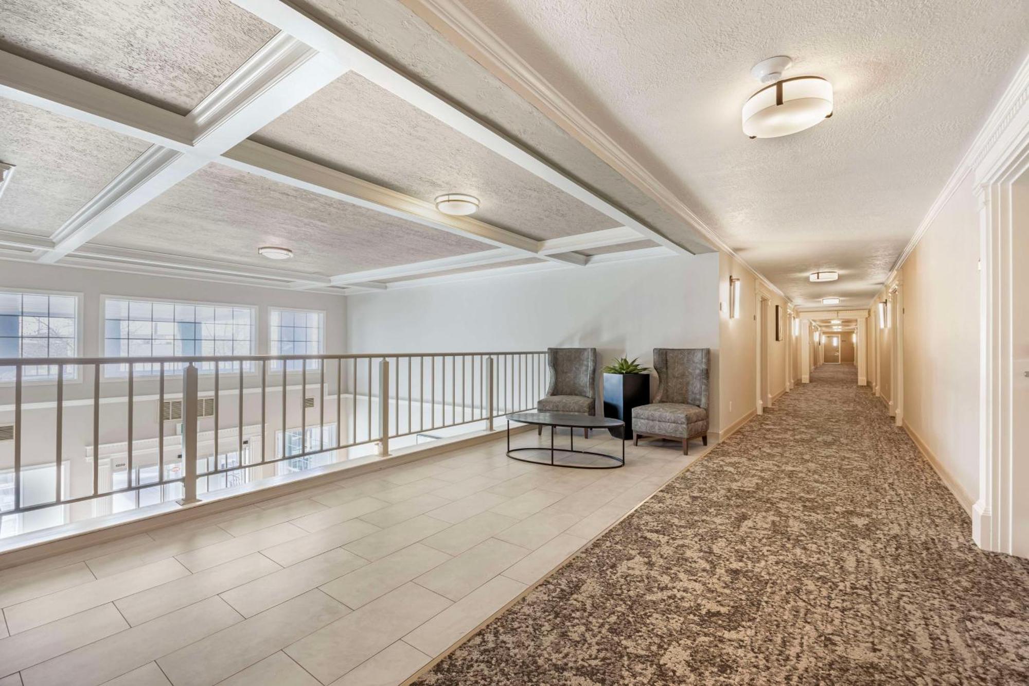 Best Western Plus Grand Manor Inn Спрингфийлд Екстериор снимка